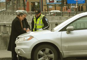 Agent de quartier en s&eacute;curit&eacute; routi&egrave;re